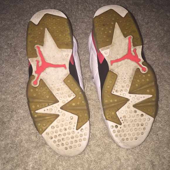 Jordan’s - Picture 2 of 3